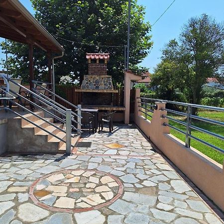 וראסנה Xristos Villa מראה חיצוני תמונה