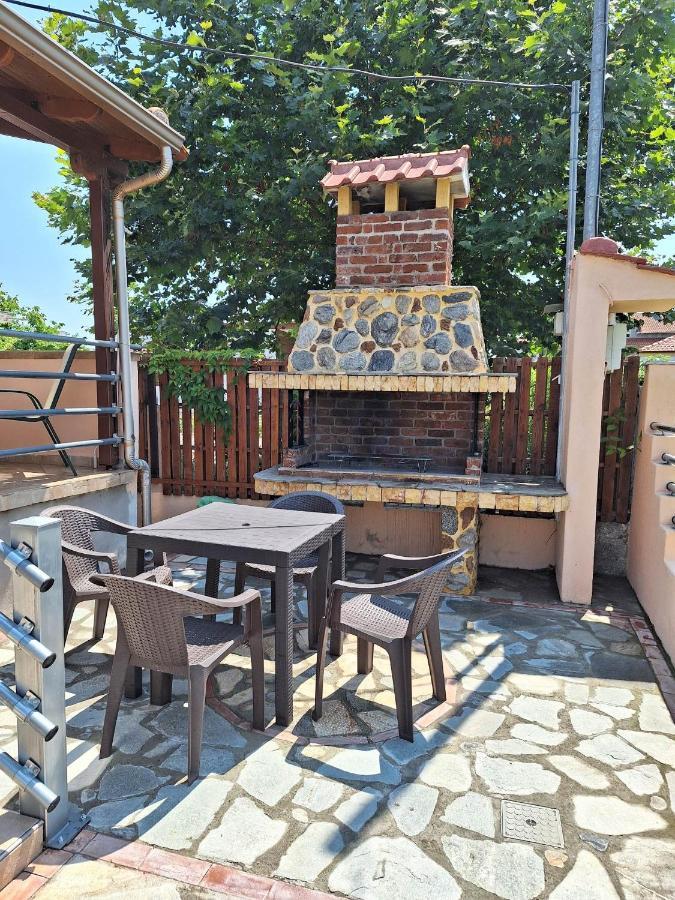 וראסנה Xristos Villa מראה חיצוני תמונה